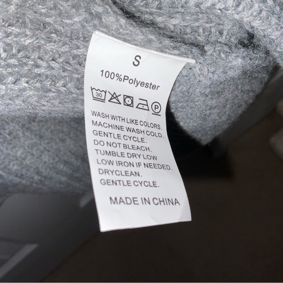 ✨ Knit Tunic Sweater Dress | Like New ✨ - Picture 2 of 3